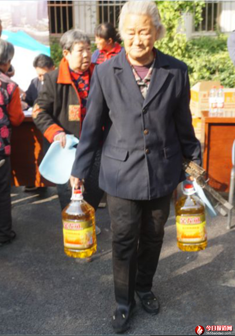 扶貧活動(dòng)媒體稿件344.png