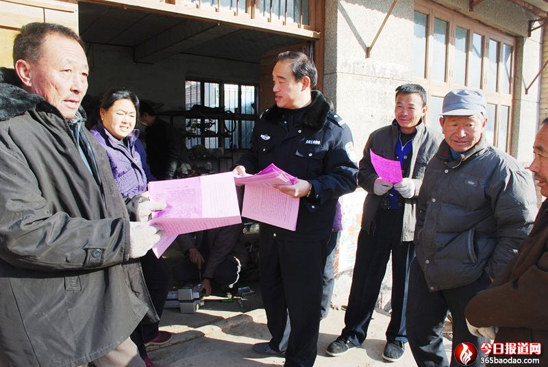 宣傳安全知識(shí).JPG