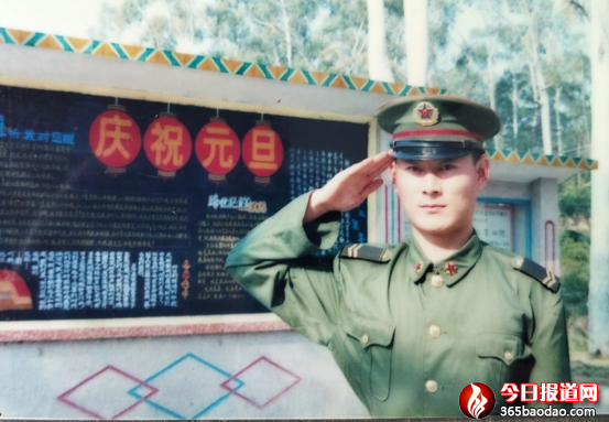 徐靜博青春灑軍營(yíng) 煥彩立新功251.png