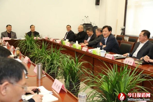20200530濟南市委政法委以“三比三爭”活動推動政法工作高質量發(fā)展(終稿)(3)398_副本.jpg